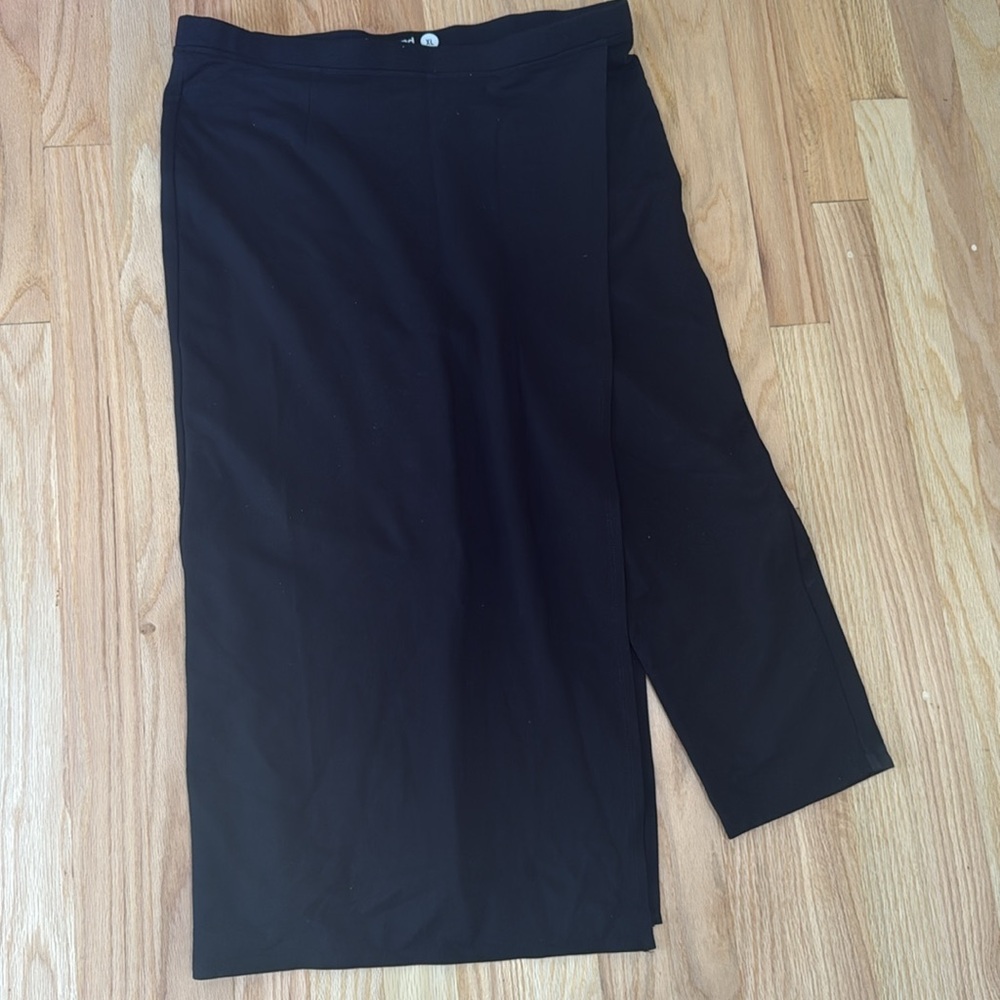 Betabrand leggings with skirt - Picture 7 of 7